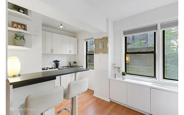 Sold by Douglas Elliman | media 14