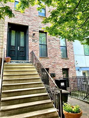 Rented by Corcoran | media 2