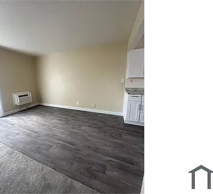 2 bed, 784 sqft, $3,200 — Photo 2