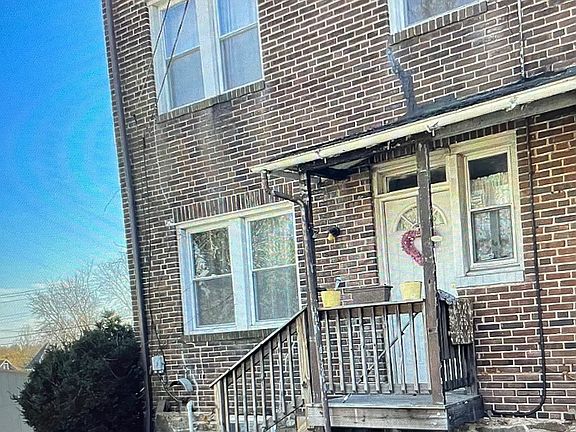 2nd image of 2804 E Cold Spring Ln