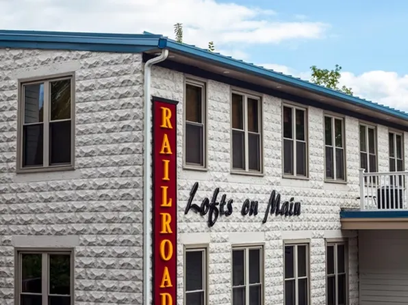 Railroad Lofts, 242 N Main St #Ab60ba2d6, Moscow, PA 18444