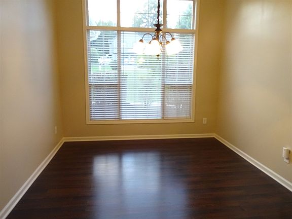 4th image of 3175 Willow Park Dr