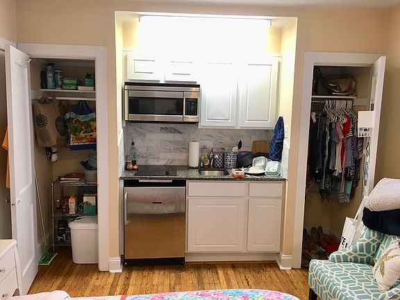 3rd image of 331 S Smedley St APT 21