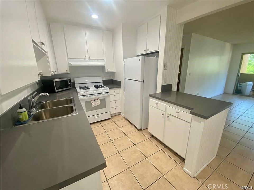 1st image of 1101 W Macarthur Blvd Unit 296