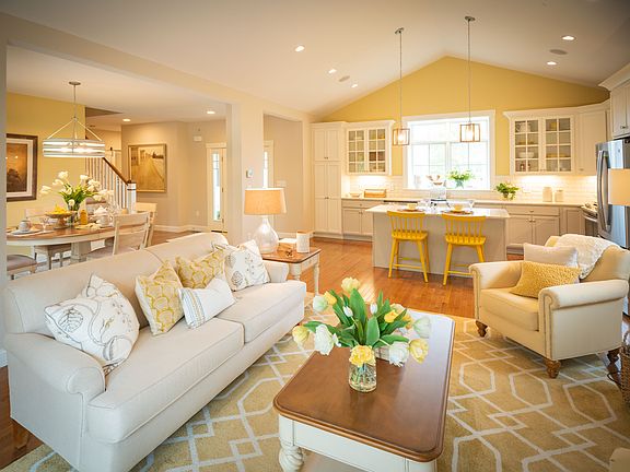 Perfect Setting to Entertain Friends and Family