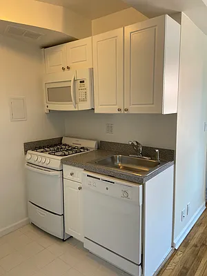 Rented by Oxford Property Group | media 11