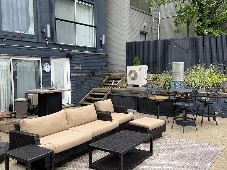 718 Grandview Ave — Photo 6