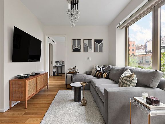 5th image of 75 Kenmare St #3H