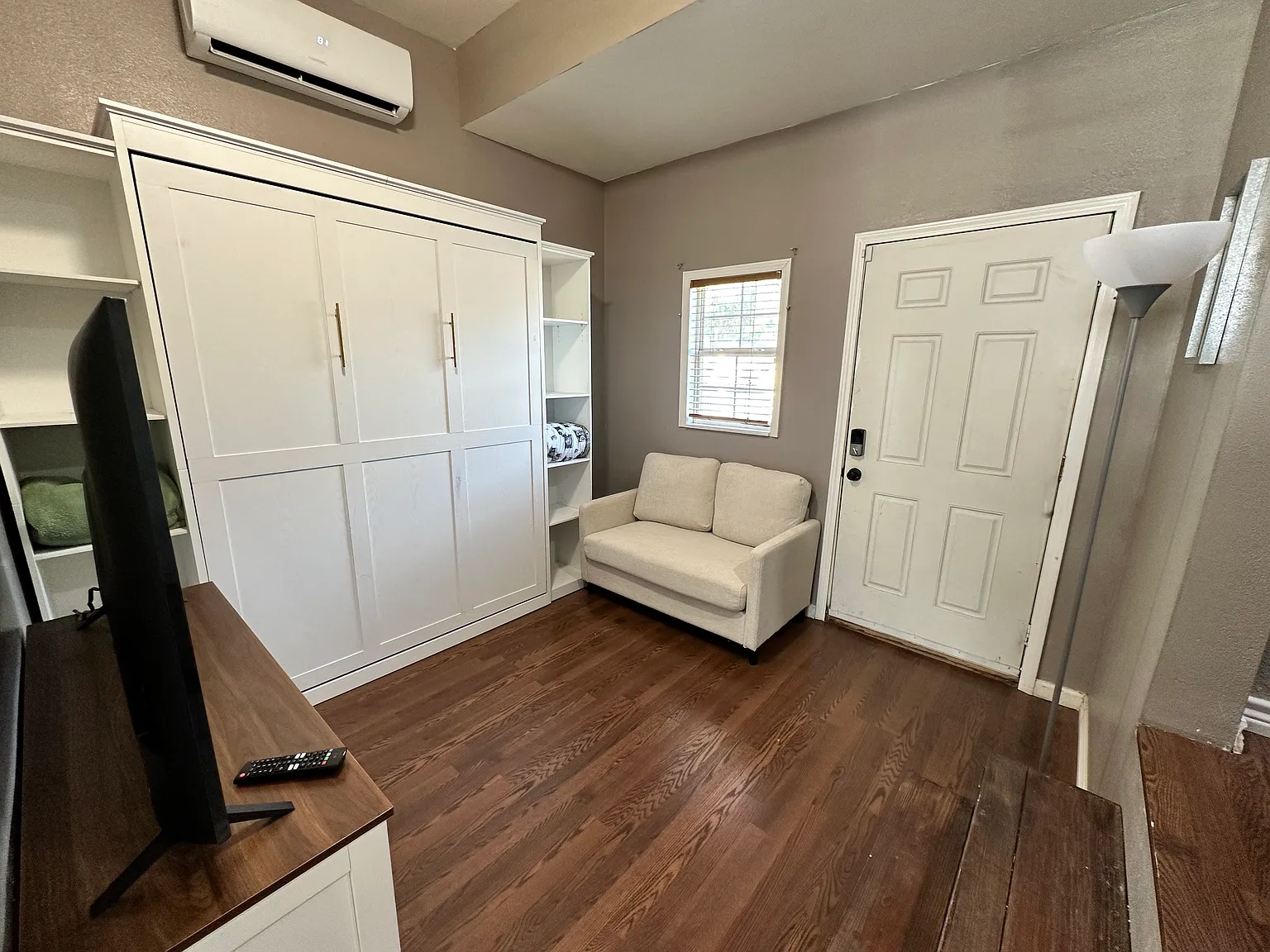 1 bed, 500 sqft, $1,600 — Photo 3