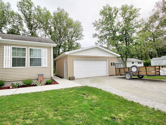 5th image of 119 W Riverdale Dr