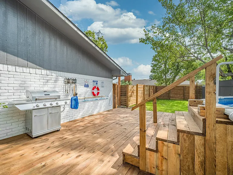 313 Melorine Dr — Photo 45