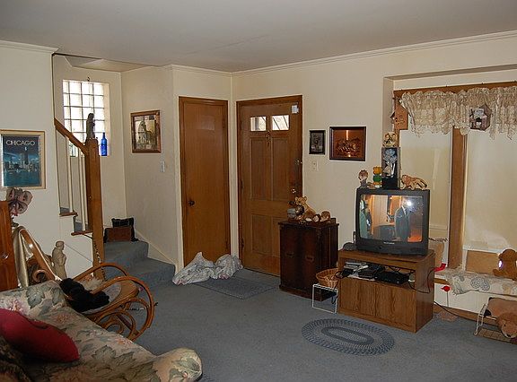 5th image of 5038 N Nashville Ave