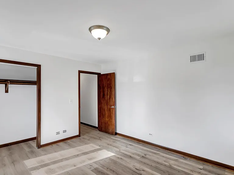 30 Green Oaks Dr — Photo 9