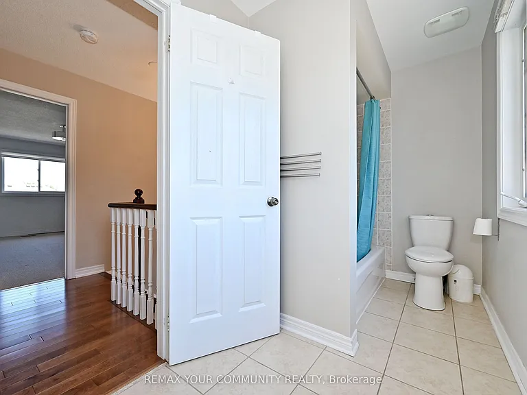 73 Laurendale Ave — Photo 22