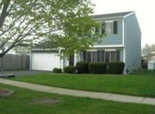 1028 Churchill Dr, Naperville, IL 60563