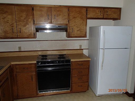 3rd image of 2606 Meadow Pl