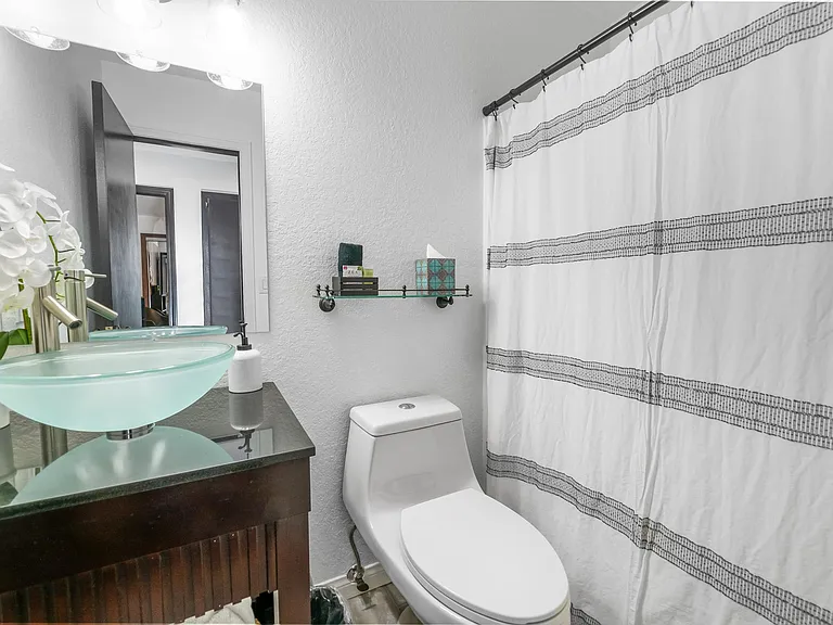24166 Cresta Dr — Photo 14