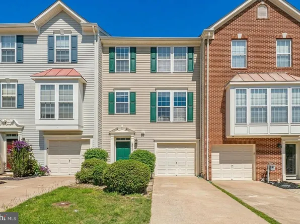15823 Bobolink Dr, Woodbridge, VA 22191