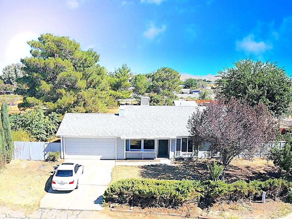 1st image of 17865 Lakespring Ave