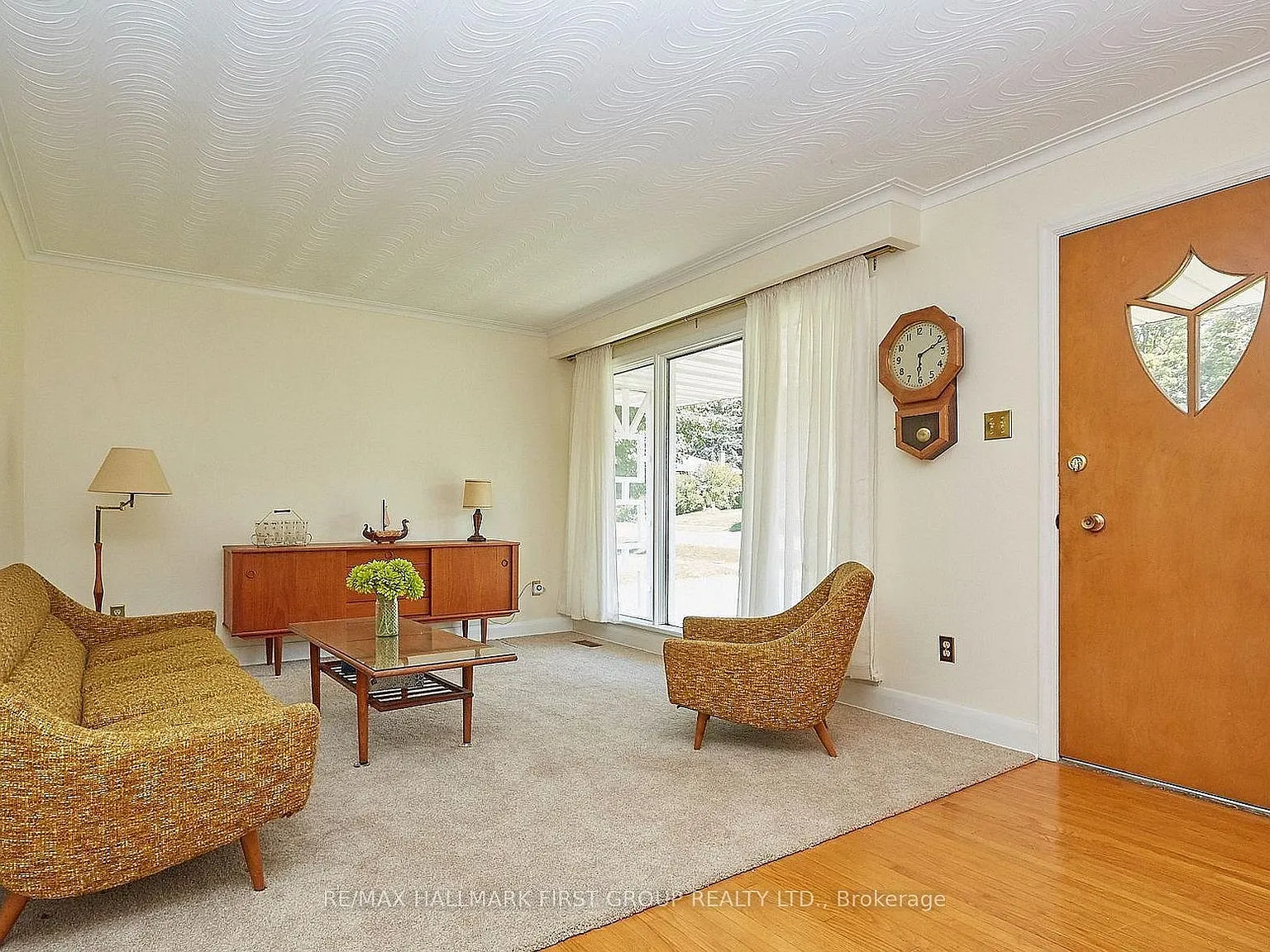 2 bed, $2,300 — Photo 4
