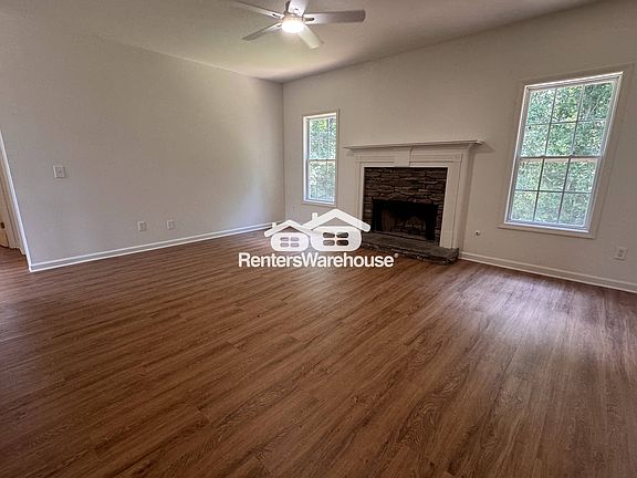 5th image of 841 Conner Glenn Dr