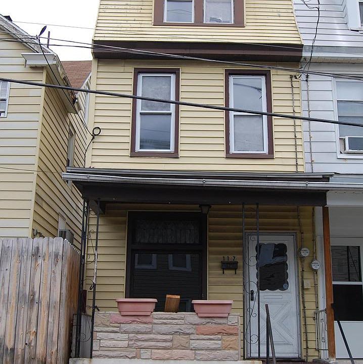 1st image of 117 Lombard St