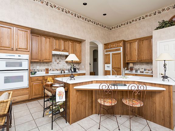 5th image of 1406 N Vincent Cir