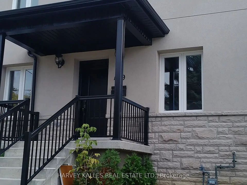 1st image of 489 Lauder Ave