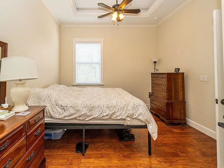 212 W Belmar St #A — Photo 14