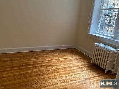 3rd image of 222 Christie St #2-C