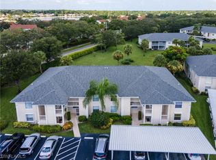 685 Squire Cir APT 203, Naples, FL 34104