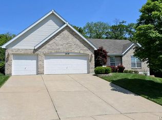 1616 Strecker Ridge Ct, Ballwin, MO 63011