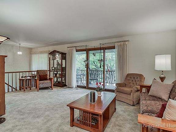 4th image of 15622 Violet Ct
