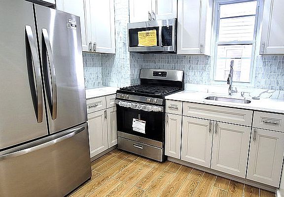 2nd image of 23-27 27th St #2A