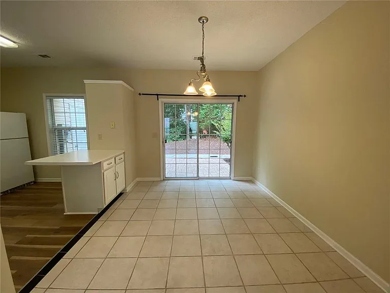 1285 Kilmington Ct — Photo 17