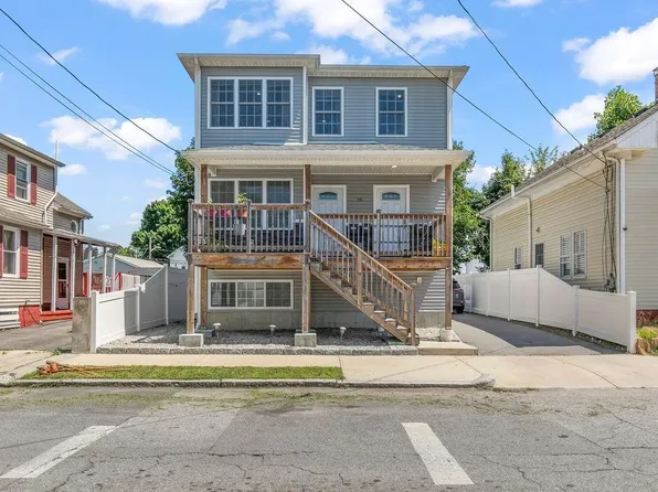 75 Lowell Ave, Providence, RI 02909