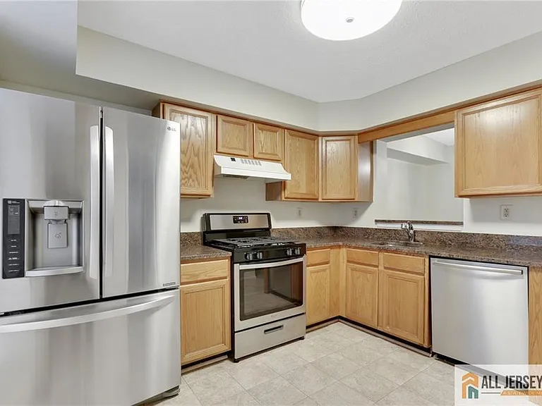 140 S Barrow Pl — Photo 11