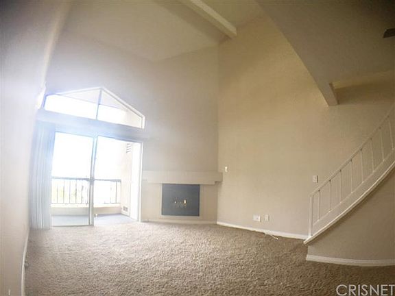 5th image of 5520 Owensmouth Ave APT 310