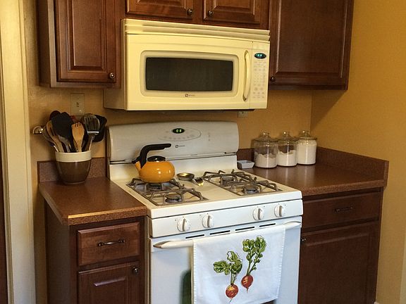 Newly Renovated Kitchen