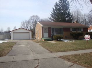 719 Buchanan Dr, Midland, MI