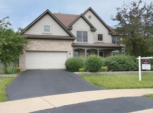 155 Alderwood Ln, Aurora, IL 60504