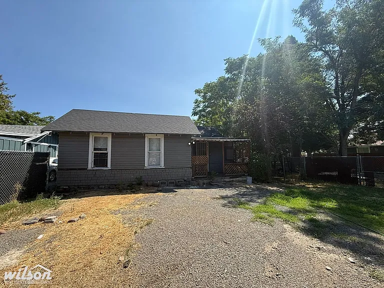 912 S 10th Ave — Photo 14