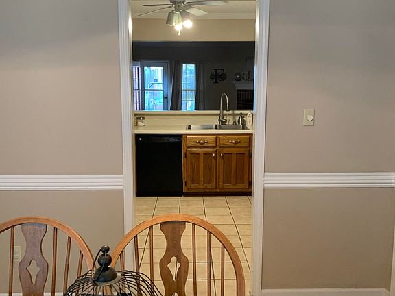 5th image of 9384 Huron Dr