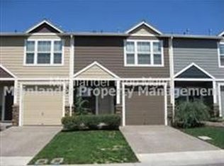 864 NW 3rd Ave, Canby, OR 97013