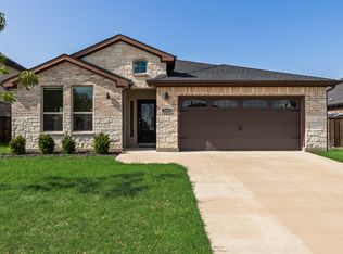 1059 Lake Trail Dr, Little Elm, TX 75068