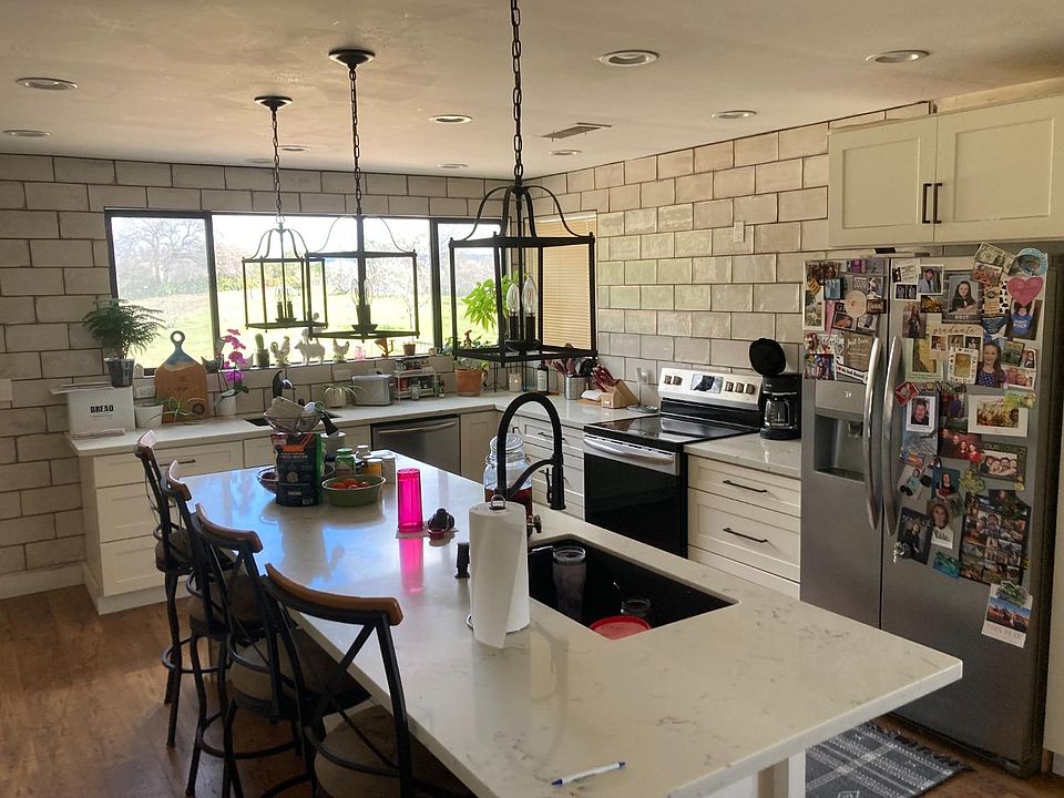 2nd image of 1380 Wise Rd