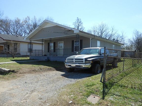 2nd image of 2612 E 41st St