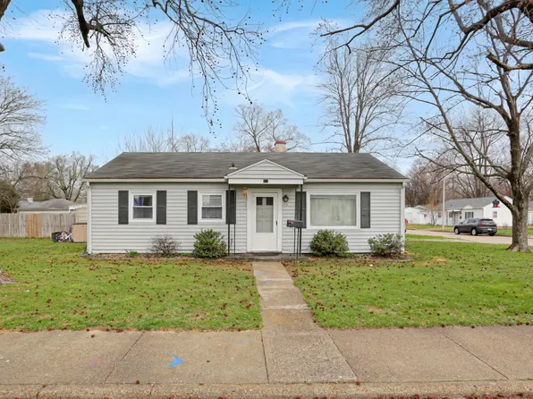 912 E Idlewild Dr, Evansville, IN 47711