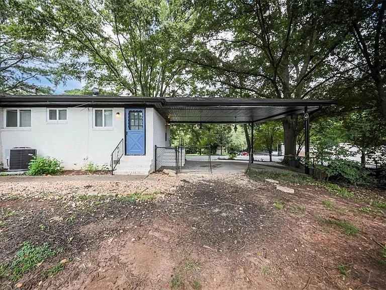 1076 Vonda Ln SW #1076 — Photo 9