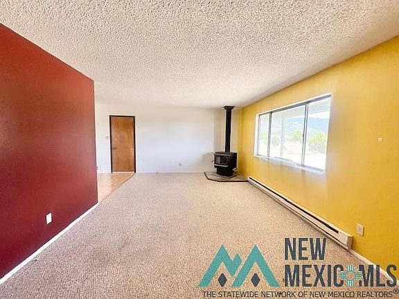 3rd image of 90 Linwood Rd
